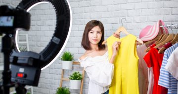 Tapping into the Next Big Marketplace: Facebook Live Stream Shopping