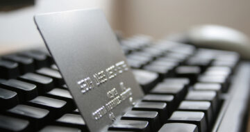 Square vs PayPal: Which Payment Solution Is Better?
